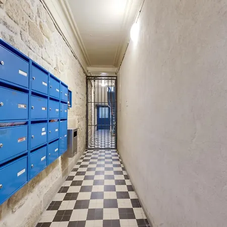 Marais Saint Paul Id 238 פריז