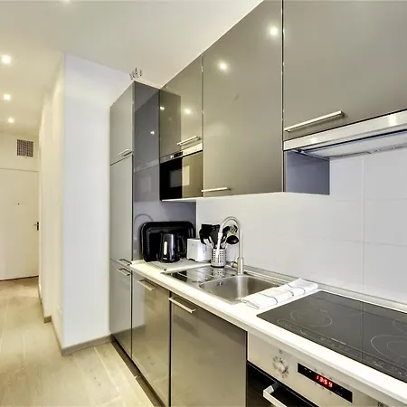 Apartment Marais Saint Paul Id 238 *