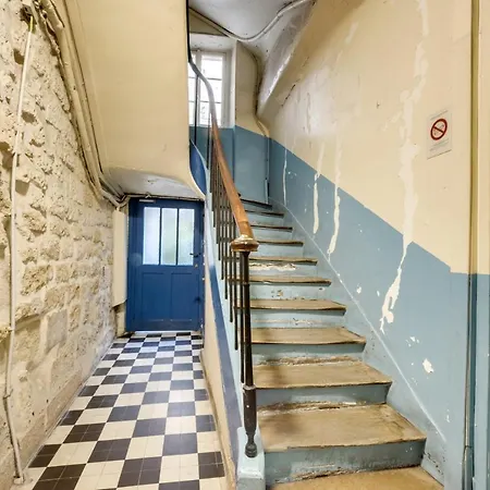 Apartment Marais Saint Paul Id 238 *